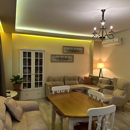 Asmati Apartment 2 Batoemi Buitenkant foto