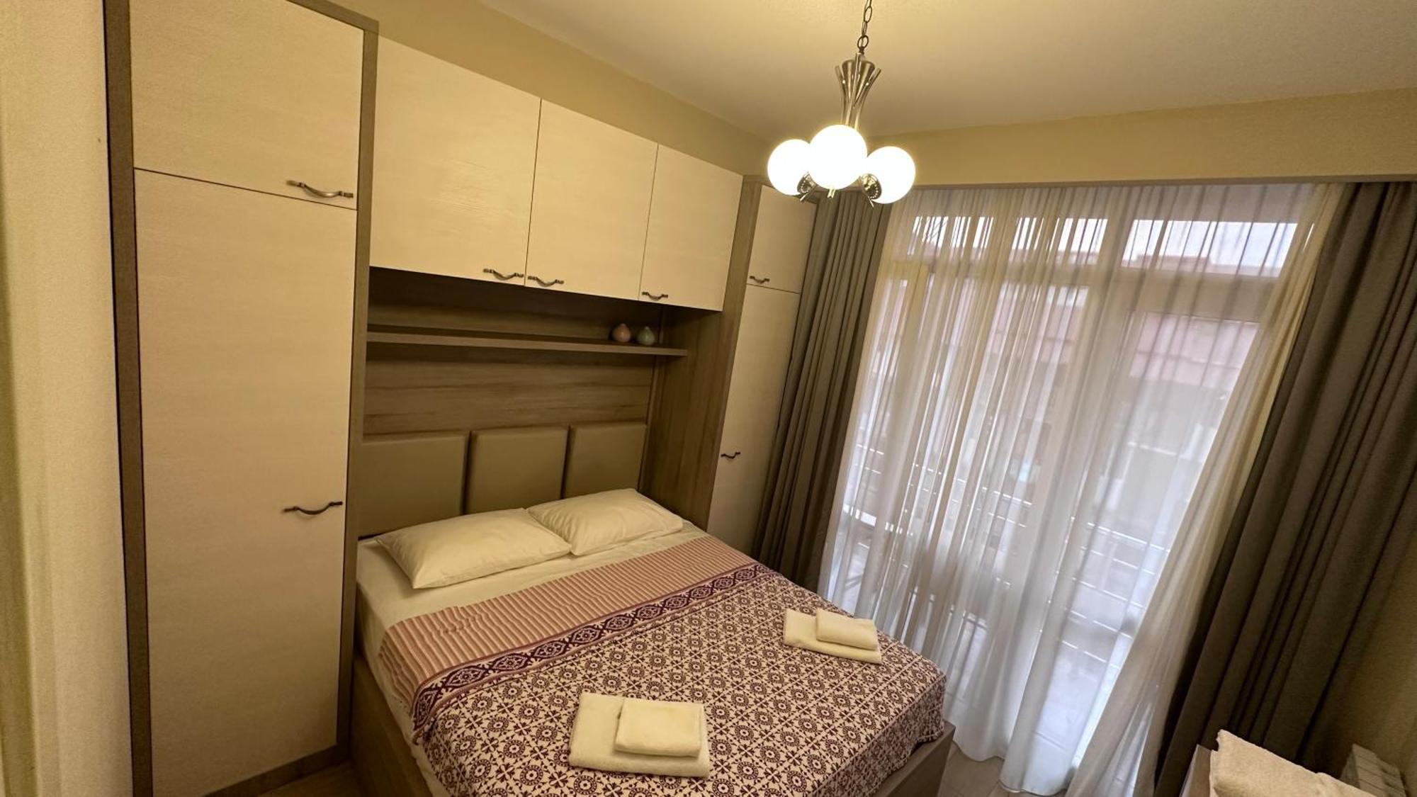 Asmati Apartment 2 Batoemi Buitenkant foto