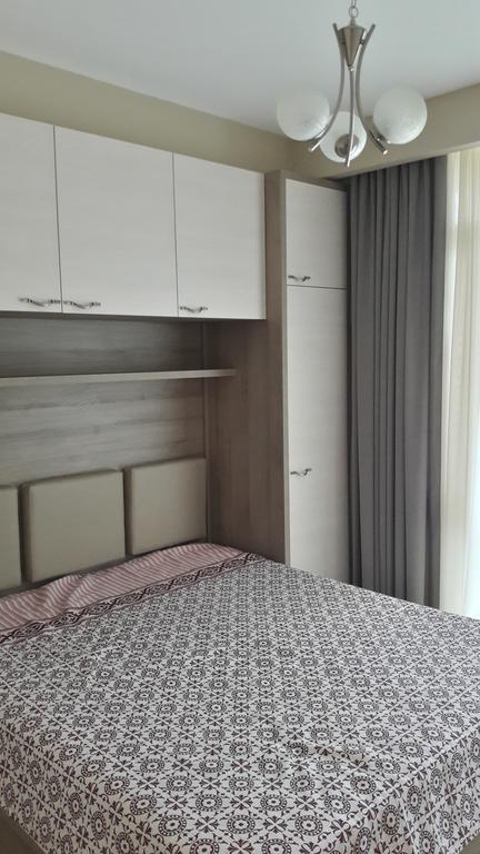 Asmati Apartment 2 Batoemi Buitenkant foto