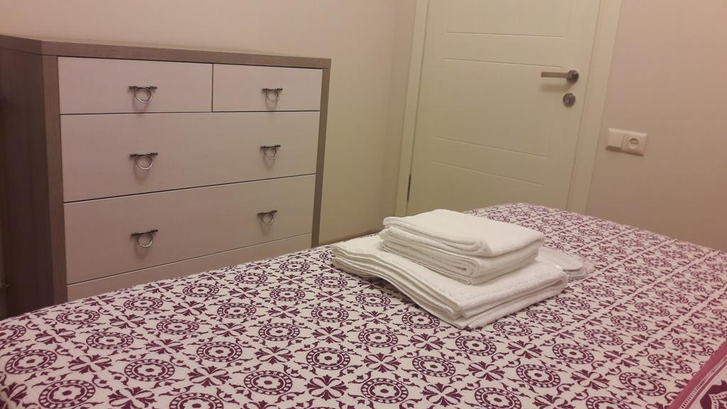 Asmati Apartment 2 Batoemi Buitenkant foto