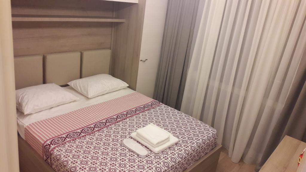 Asmati Apartment 2 Batoemi Buitenkant foto