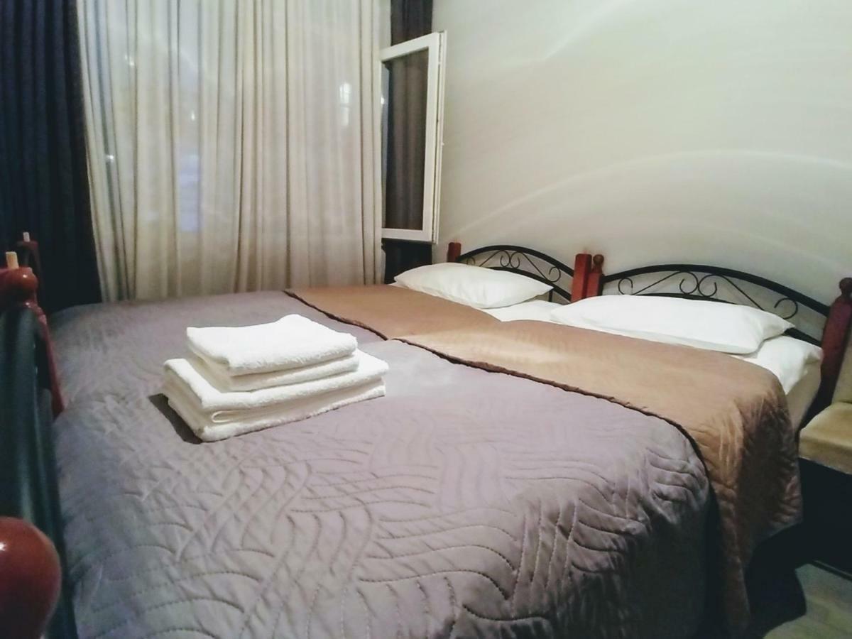 Asmati Apartment 2 Batoemi Buitenkant foto
