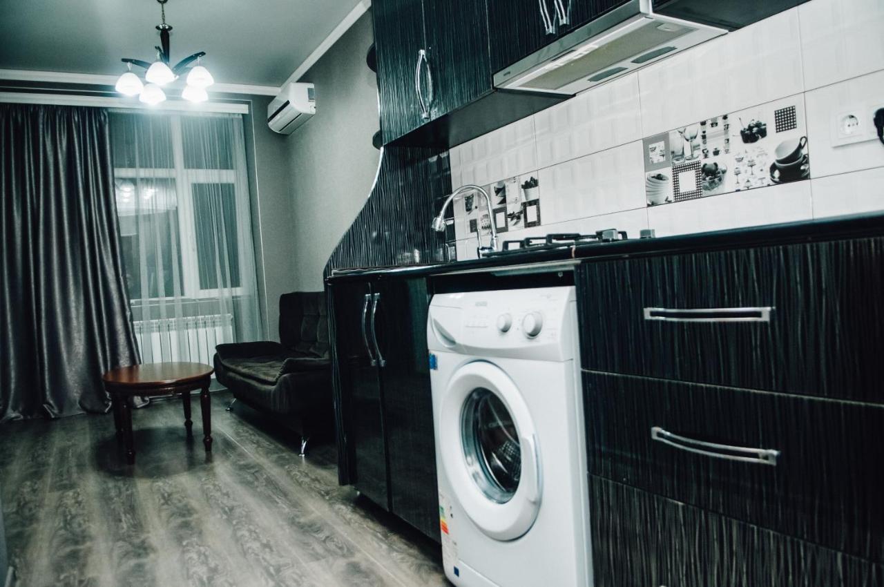 Asmati Apartment 2 Batoemi Buitenkant foto